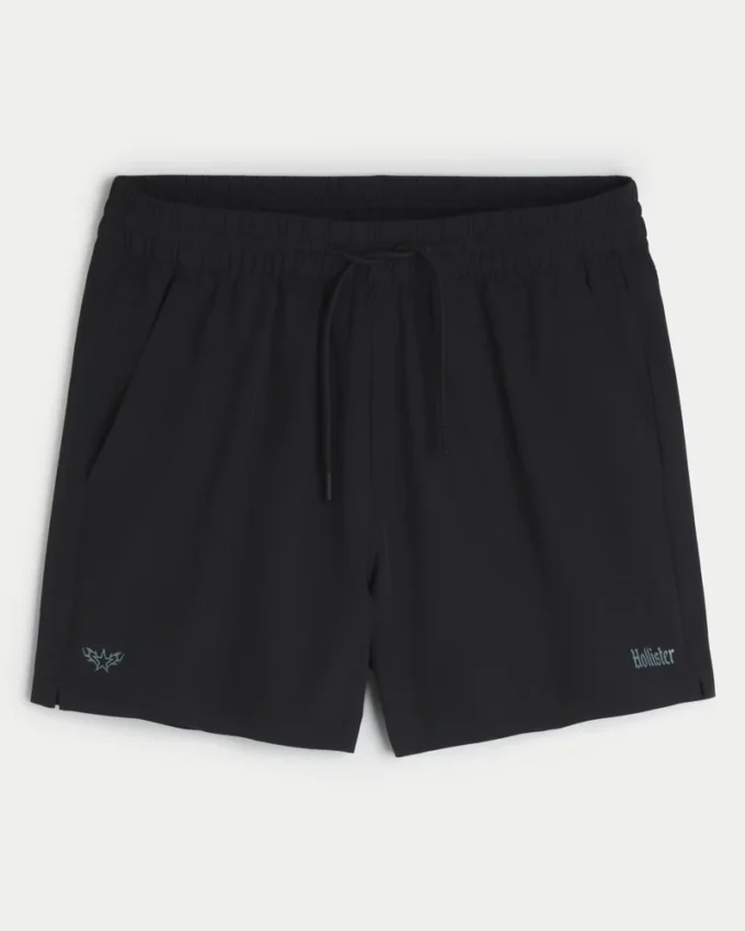 Active Shorts mit Logo in mittlerer Oberschenkellänge