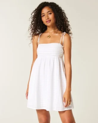 Babydoll-Minikleid mit Bindebändern