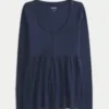 Babydoll-Oberteil mit Henley-Ausschnitt und Bindeband
