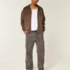 Baggy-Jeans mit Leopardenmuster