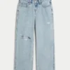Baggy-Jeans mit niedriger Leibhöhe, Rissen und heller Waschung