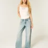 Baggy-Jeans mit niedriger Leibhöhe und heller Waschung