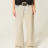 Baggy-Jeans mit niedriger Leibhöhe und heller Waschung