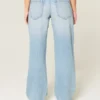 Baggy-Jeans mit niedriger Leibhöhe und heller Waschung