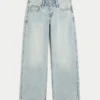 Baggy-Jeans mit niedriger Leibhöhe und heller Waschung