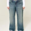Baggy-Jeans mit niedriger Leibhöhe und mittlerer Waschung