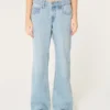 Baggy-Jeans mit niedriger Leibhöhe und mittlerer Waschung