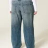 Baggy-Jeans mit niedriger Leibhöhe und mittlerer Waschung