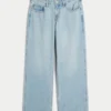 Baggy-Jeans mit niedriger Leibhöhe und mittlerer Waschung