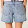 Baggy-Jeansshorts mit niedriger Leibhöhe, mittlerer Waschung und umgeschlagenem Bund, 5″