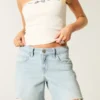 Baggy-Jeansshorts mit niedriger Leibhöhe und heller Waschung, 5″
