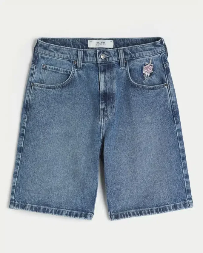 Baggy-Jeansshorts mit Rosengrafik
