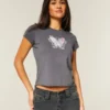 Bequemes, figurumspielendes T-Shirt mit Schmetterlingsmotiv