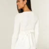 Bequemes langärmeliges Babydoll-Oberteil mit Wickelausschnitt