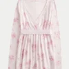Bequemes langärmeliges Babydoll-Oberteil mit Wickelausschnitt