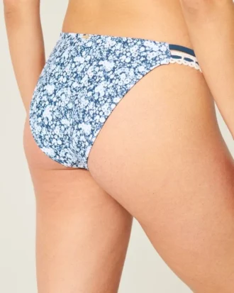 Bikini-Höschen mit doppeltem Träger und Häkelverzierung