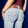 Bootcut-Jeans mit niedriger Leibhöhe und heller Waschung