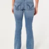 Bootcut-Jeans mit niedriger Leibhöhe und mittlerer Waschung