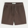 Fleece-Shorts über dem Knie