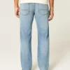 Gerade geschnittene Jeans in mittlerer Waschung