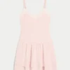 Gestaffeltes Strick-Minikleid