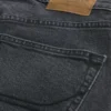 Gewaschene schwarze Slim-Fit-Jeans