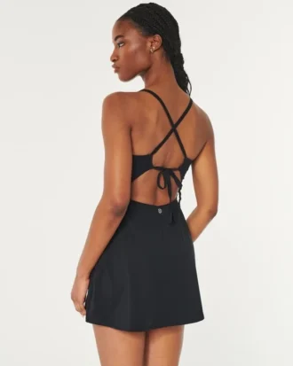 Gilly Hicks Active A-Linien-Kleid mit Trägern am Rücken