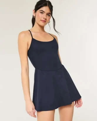Gilly Hicks Active Kleid mit Riemchen am Rücken