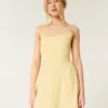 Gilly Hicks Active Kleid mit Riemchen am Rücken