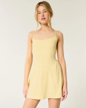 Gilly Hicks Active Kleid mit Riemchen am Rücken