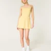 Gilly Hicks Active Kleid mit Riemchen am Rücken