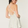 Gilly Hicks Active Kleid mit Riemchen am Rücken