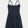 Gilly Hicks Active Kleid mit Riemchen am Rücken