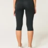 Gilly Hicks Active Recharge Capri-Hose