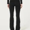 Gilly Hicks Active Recharge Flare Leggings