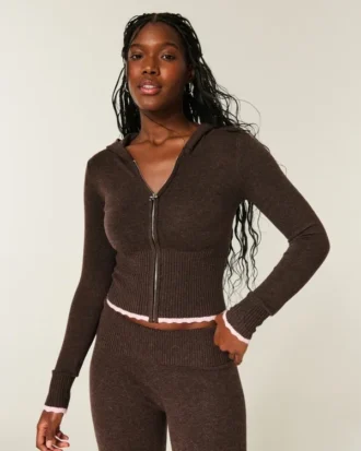 gilly hicks sweatshirt mit zip up kapuze und gewelltem saum 1 330x413 - Gilly Hicks Sweatshirt mit Zip-Up-Kapuze und gewelltem Saum