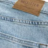 Hellblaue Bootcut-Jeans