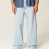Hellblaue New York Graphic Super Baggy Jeans