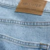 Helle, locker sitzende Jeans