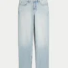 Hoch geschnittene, hell gewaschene Straight-Jeans
