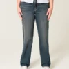 Hoch geschnittene Straight-Jeans in dunkler Waschung