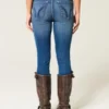 Hoch geschnittene Super-Skinny-Jeans in dunkler Waschung