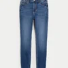 Hoch geschnittene Super-Skinny-Jeans in dunkler Waschung