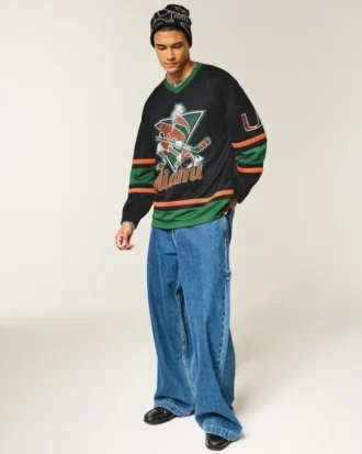 Hockey-Trikot mit Grafik der University of Miami Hurricanes