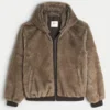 Kapuzenjacke aus Kunstfell