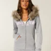 Kapuzenjacke mit Kunstfellbesatz und Logo-Grafik