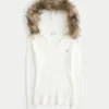 Kapuzenpullover mit Kunstfellbesatz und Zopfmuster