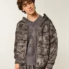 Kastenförmiger, thermofutterter Camouflage-Hoodie mit Reißverschluss