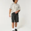 Kastenförmiges, schweres Crop-T-Shirt mit Camouflage-Print