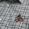 Kastig geschnittenes Kurzarm-Shirt mit Kirschgrafik